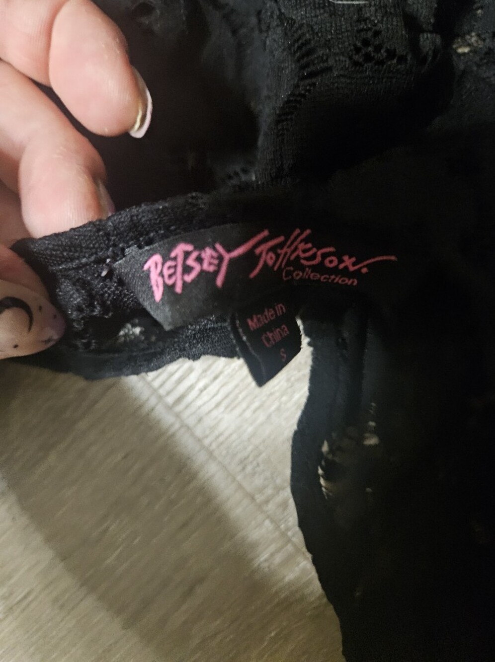 *Vintage* Betsey Johnson Black Lace Off-Shoulder Mini Dress - Picture 6 of 6